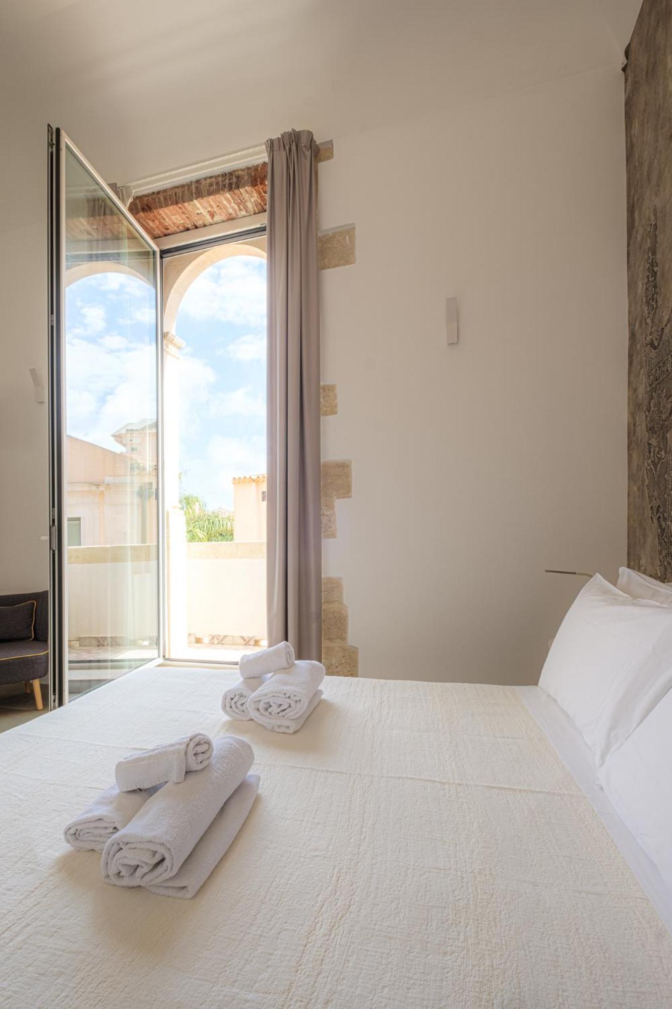 Residenza Nereo Apartment Сиракуза Екстериор снимка