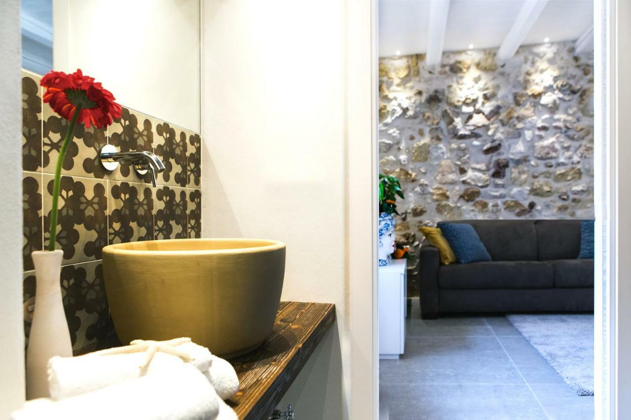 Residenza Nereo Apartment Сиракуза Екстериор снимка